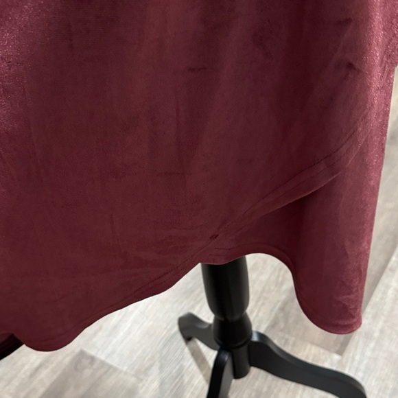 Serra Long Sleeve Velvet Dress in Rich burgundy - Picture 4 of 9